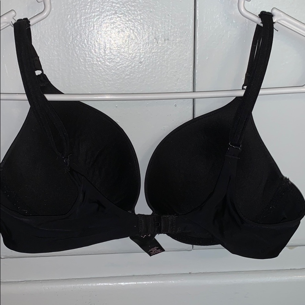 VS BRA - Picture 3 of 4